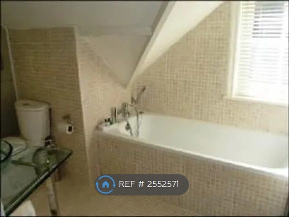 Property photo 2 of 19 Bathroom And Toilet