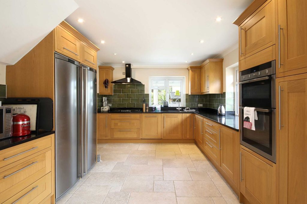 Property photo 3 of 21 Picture No. 57