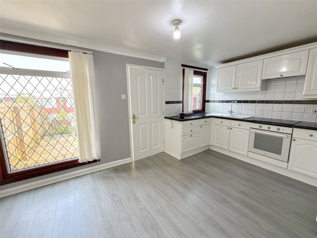 Property photo 2 of 26 Dining Kitchen