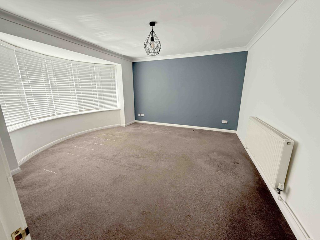 Property photo 2 of 7 Gallery