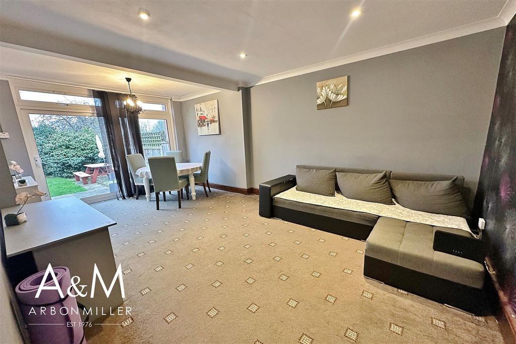 Property photo 3 of 18 9.Jpg