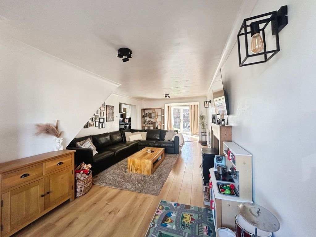 Property photo 2 of 18