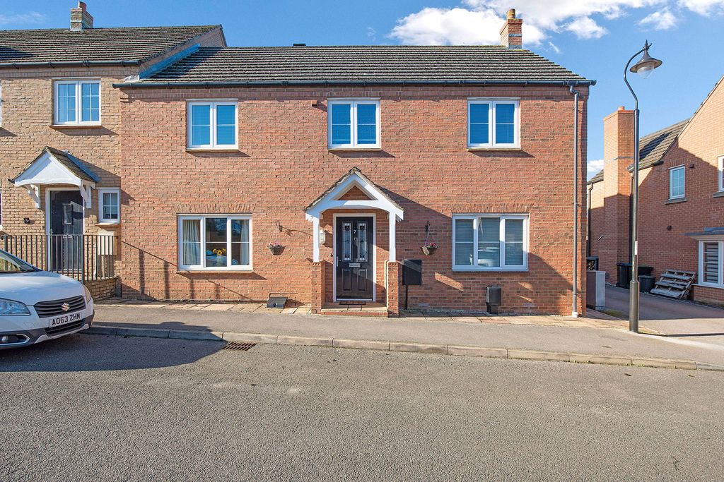 Property photo 1 of 29