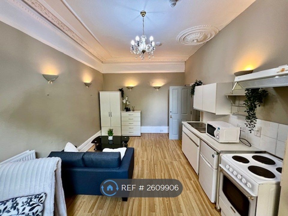 Property photo 2 of 29