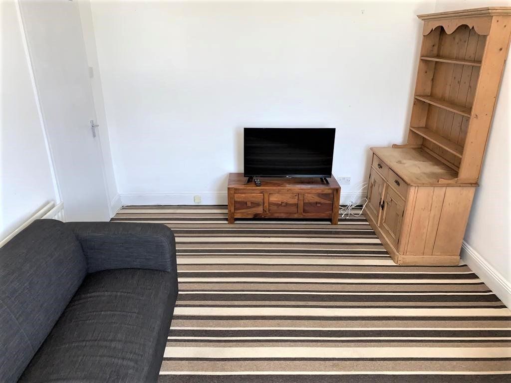 Property photo 3 of 19 14