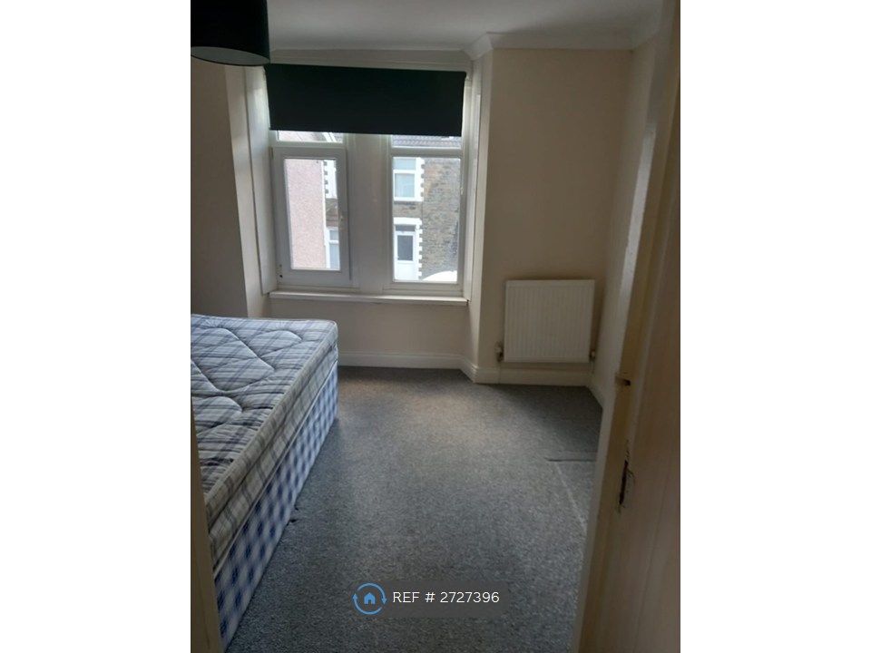 Property photo 2 of 3