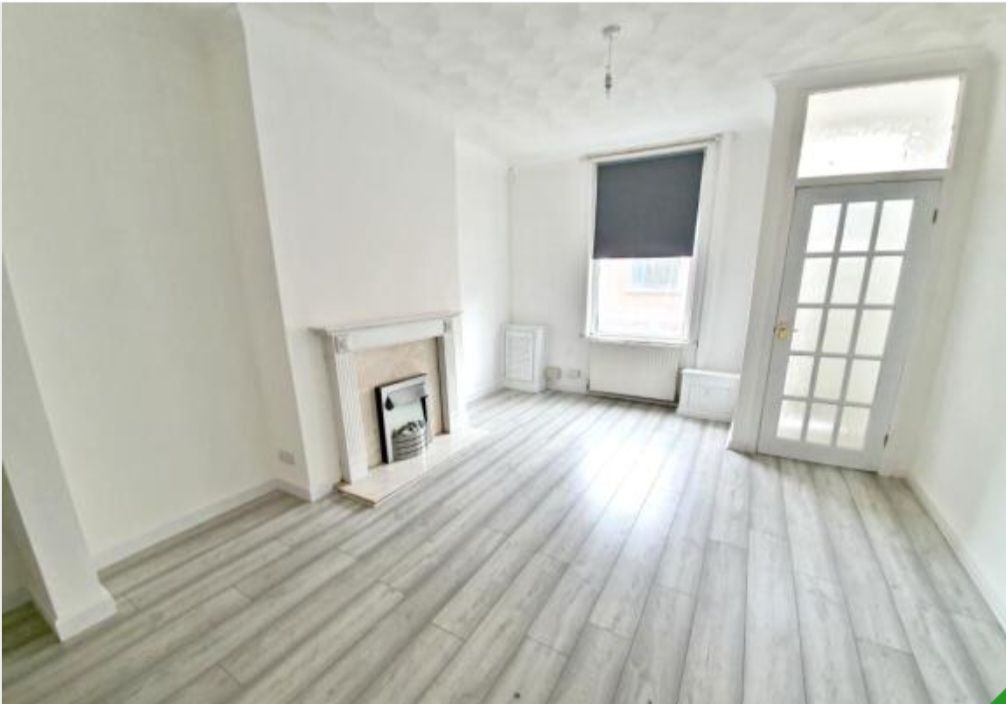 Property photo 2 of 10 Photo 2