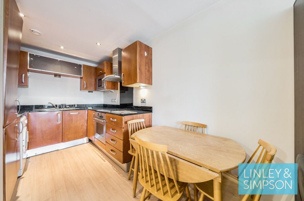 Property photo 2 of 11 Picture No. 25