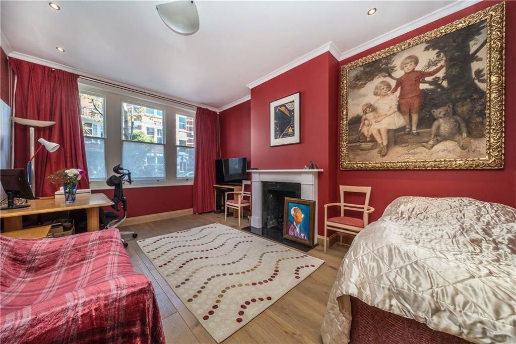 Property photo 2 of 19