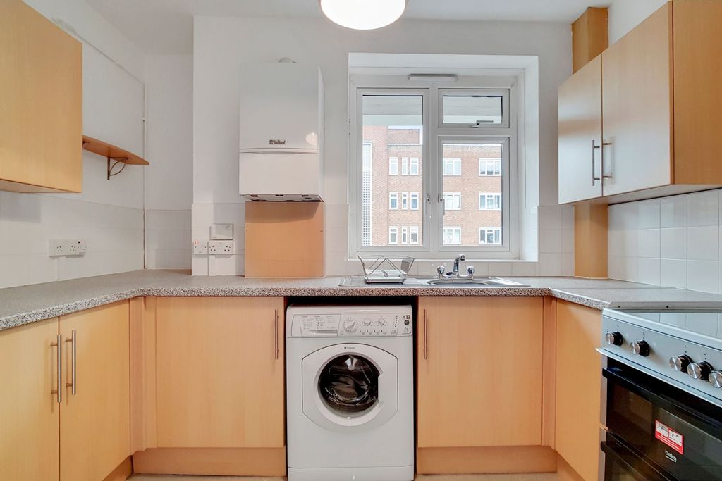 Property photo 2 of 4 9_Kitchen_5
