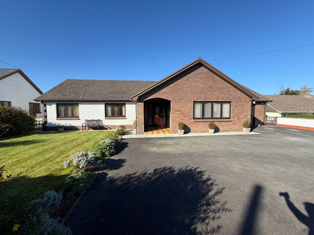 Property photo 1 of 35