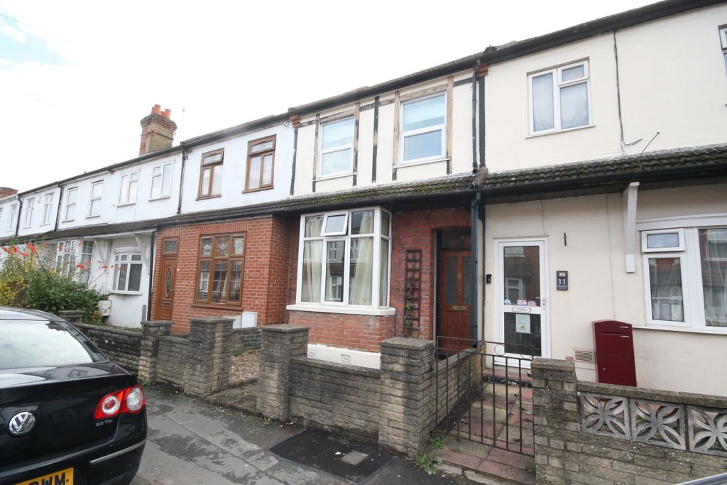 Property photo 1 of 11