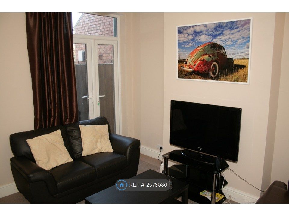 Property photo 2 of 11