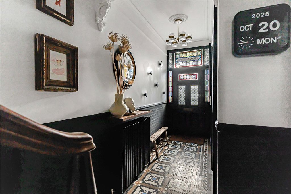 Property photo 3 of 23 Hallway