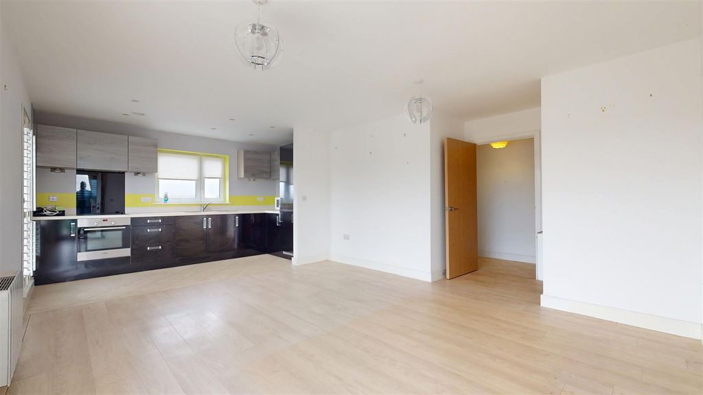 Property photo 3 of 11 09022025_231011.Jpg