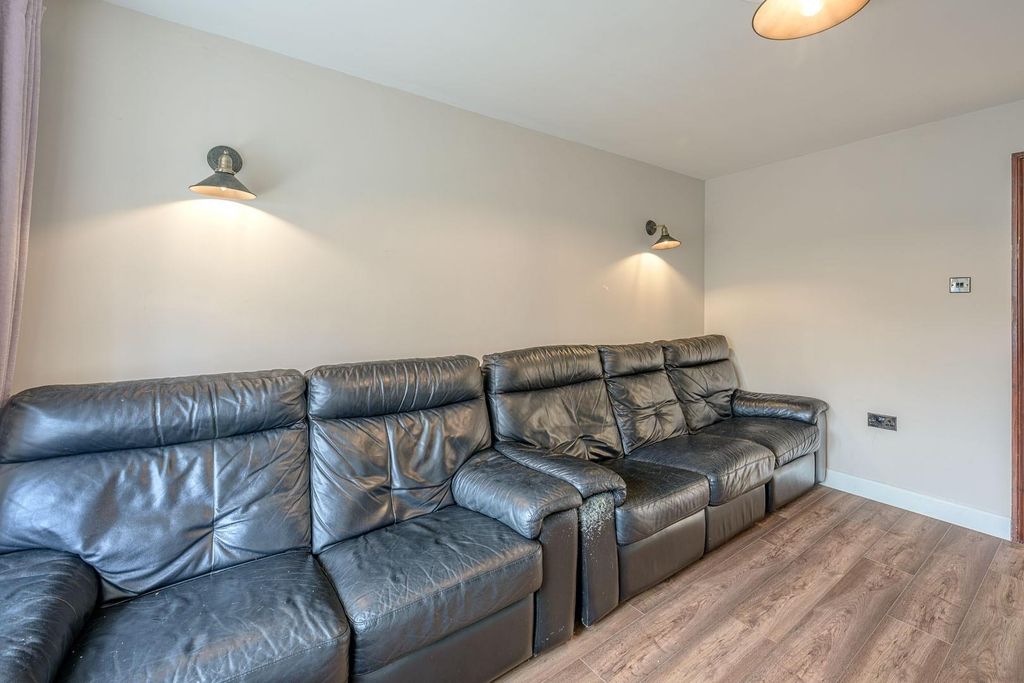 Property photo 2 of 15 _Msm7418-1.Jpg