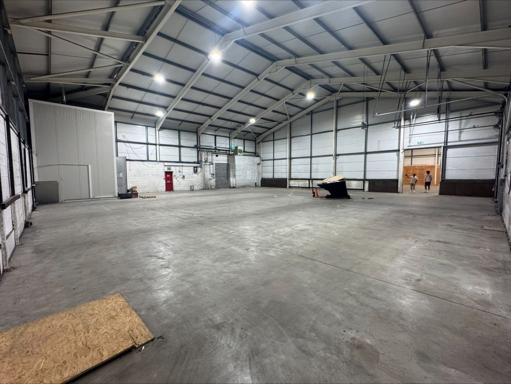 Property photo 1 of 3