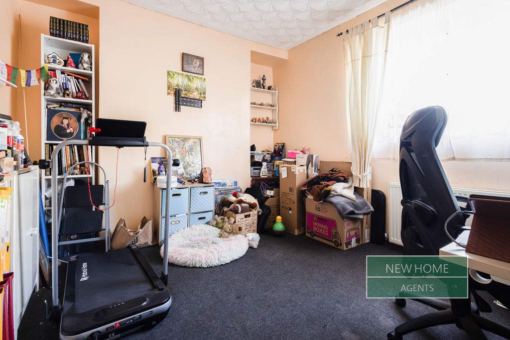 Property photo 2 of 19 Photo 17