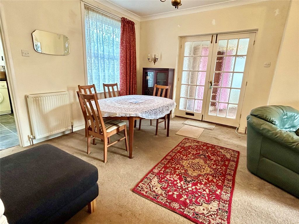 Property photo 2 of 14 Picture No. 27