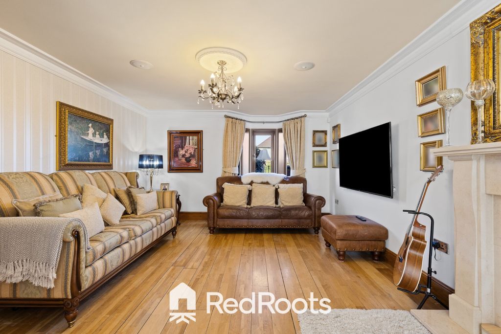 Property photo 3 of 40 4934033