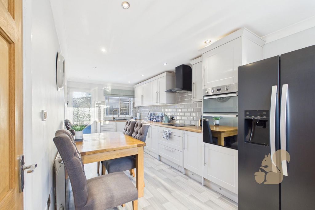 Property photo 2 of 25 Cam01659G0-Pr0683-Still016.Jpg