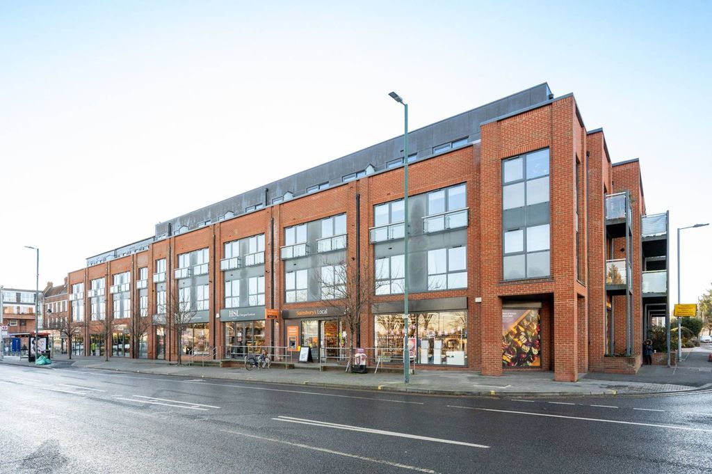 Property photo 3 of 12