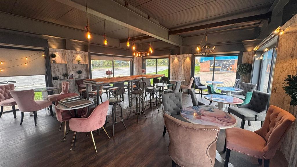 Property photo 3 of 11