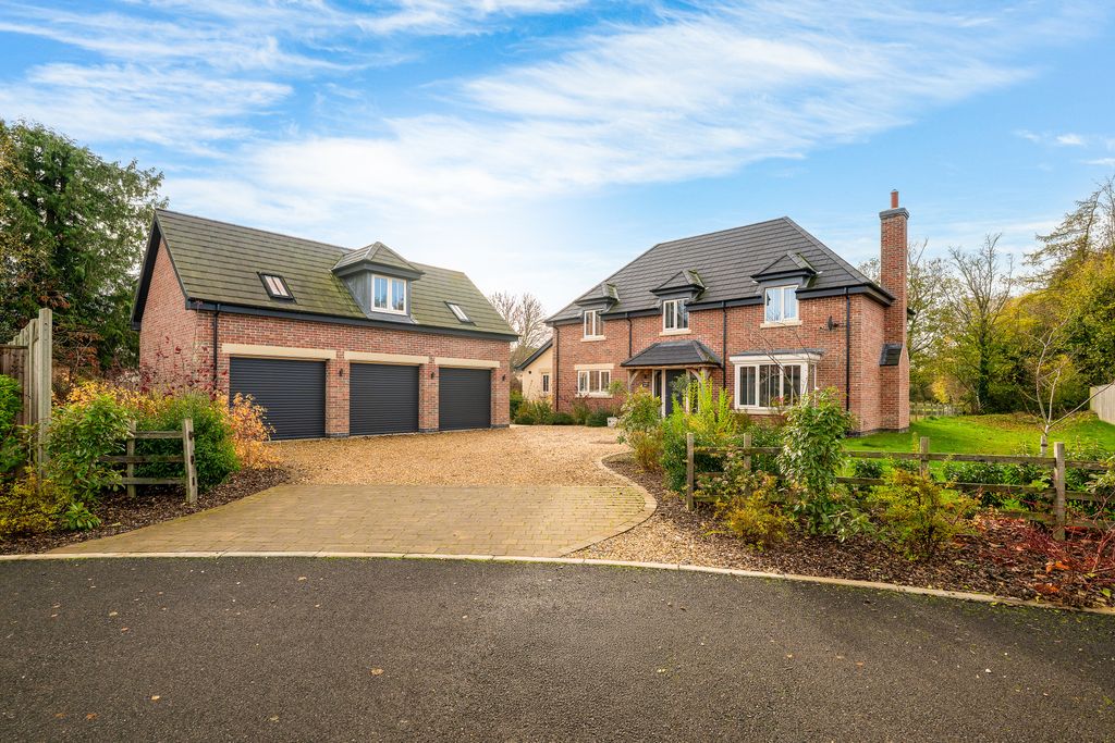 Property photo 1 of 38