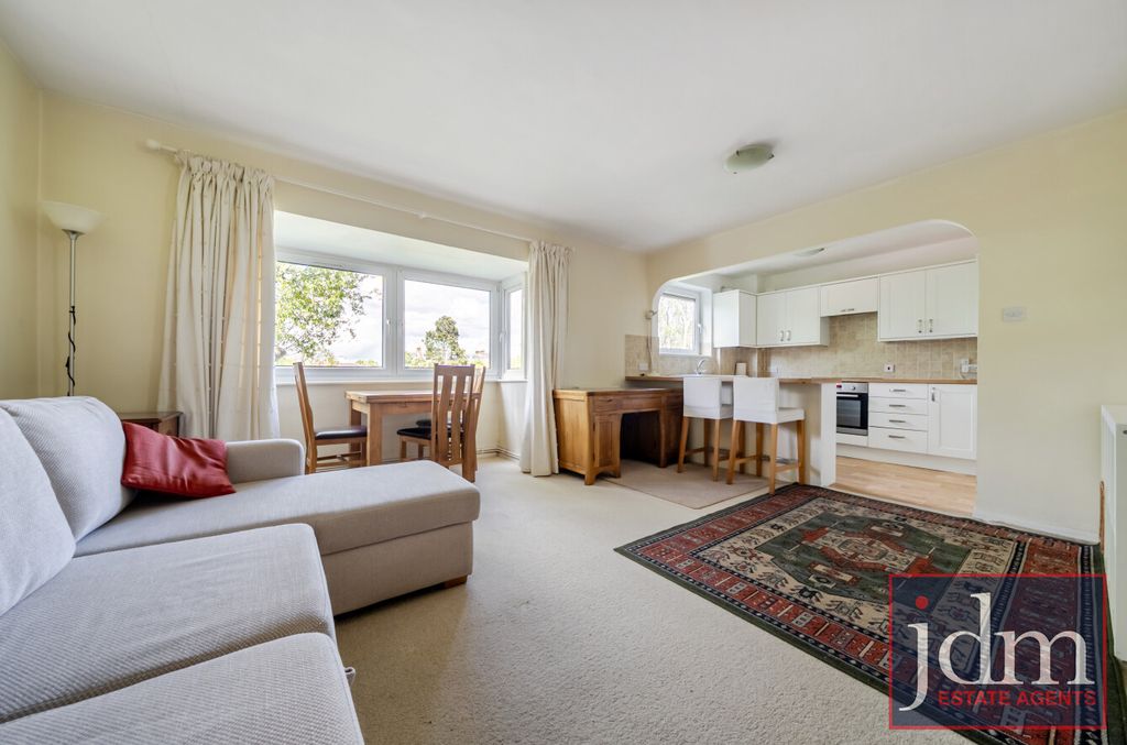 Property photo 1 of 11 1c667875-Eadc-4Ac...