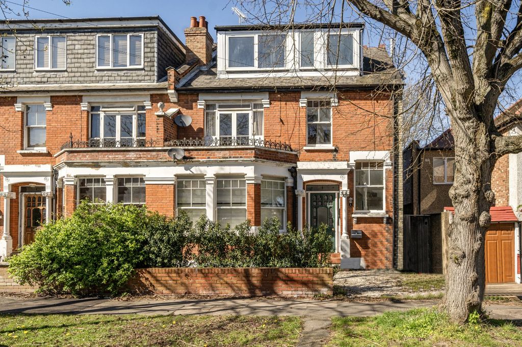 Property photo 1 of 11 Picture No. 17