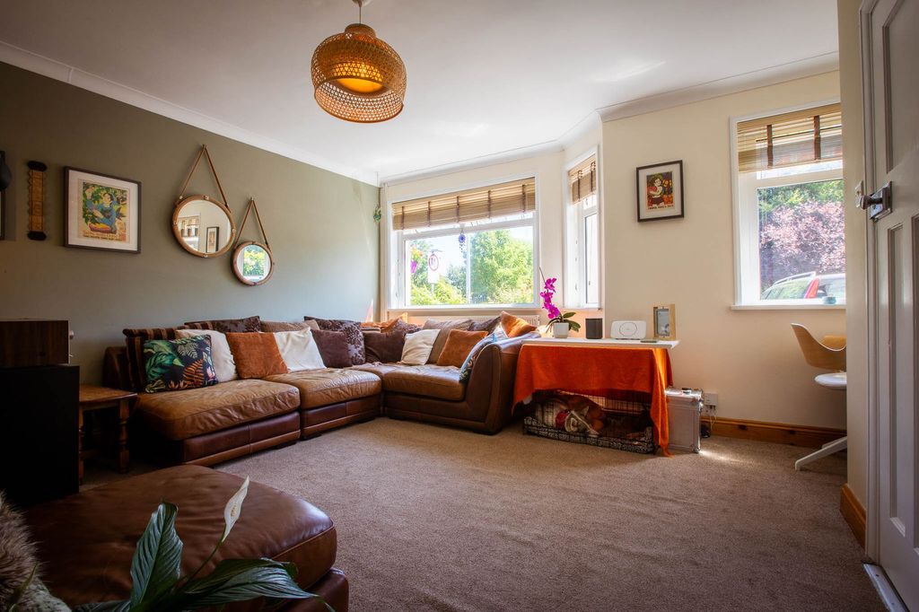 Property photo 1 of 30 Living Room