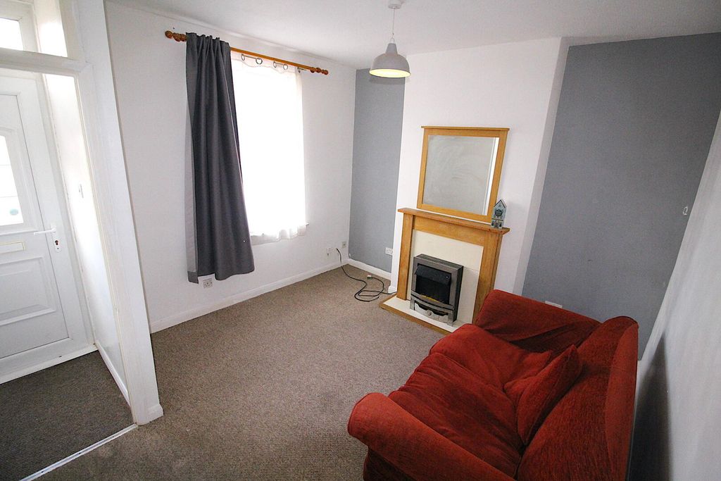 Property photo 3 of 8 Living Room