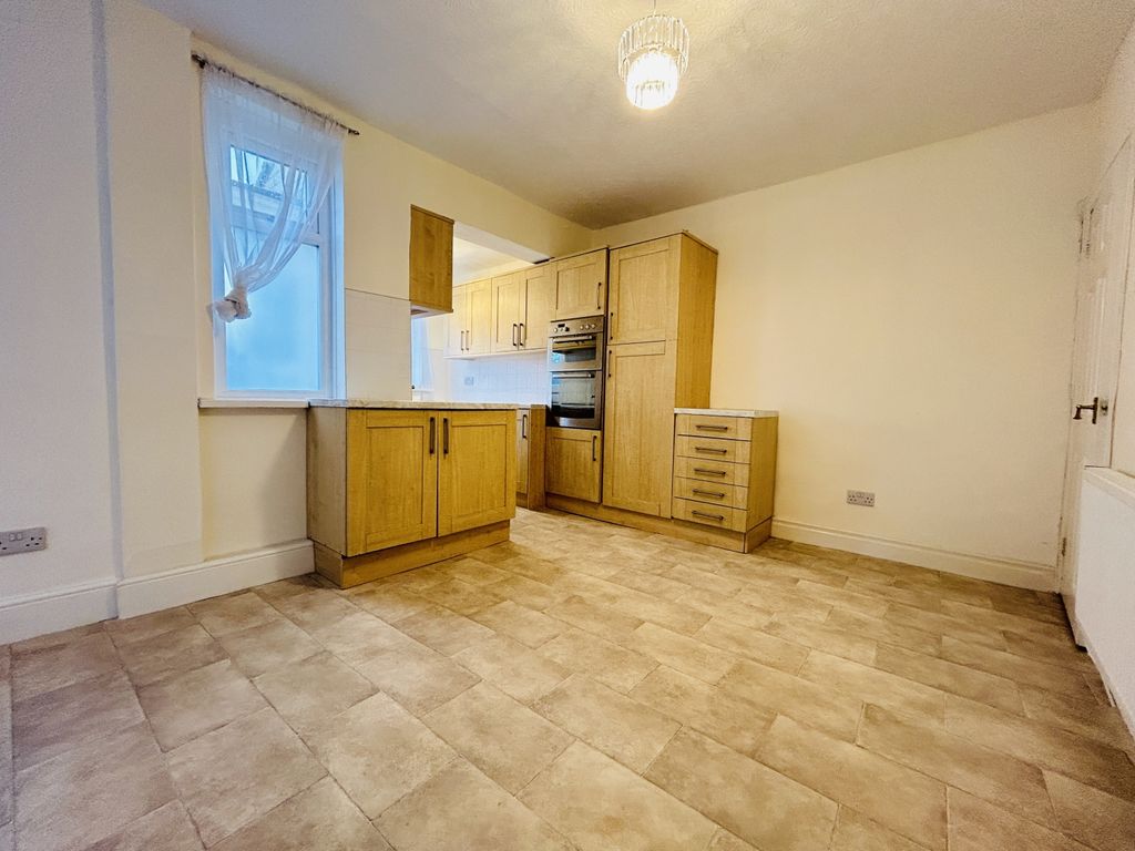 Property photo 3 of 11 Img_2341