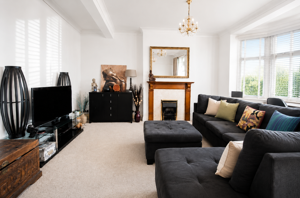 Property photo 2 of 15 6C776D44-4Eca-4681-8734-D01D99E69D3D
