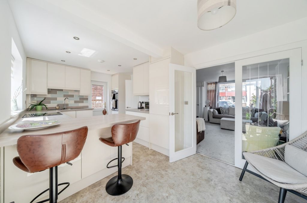 Property photo 3 of 20 1487761-8-6A4E3B27Cf09A