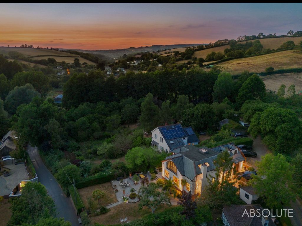 Property photo 2 of 45