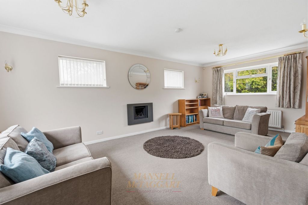 Additional image 7 of 4 bed detached house for saleOld Horsham Road, Crawley RH11