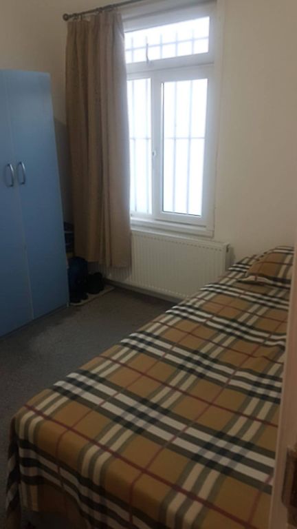 Property photo 2 of 7 Gallery