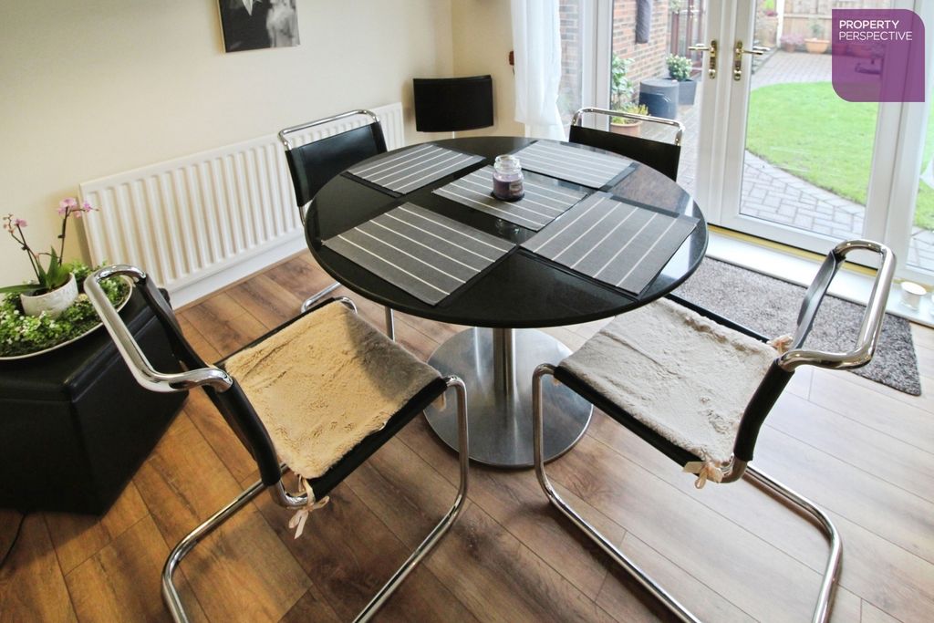 Property photo 3 of 12 Dining Room