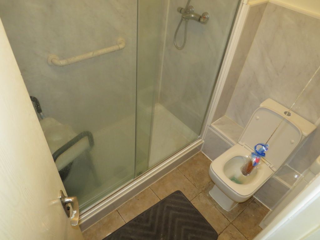 Property photo 3 of 6