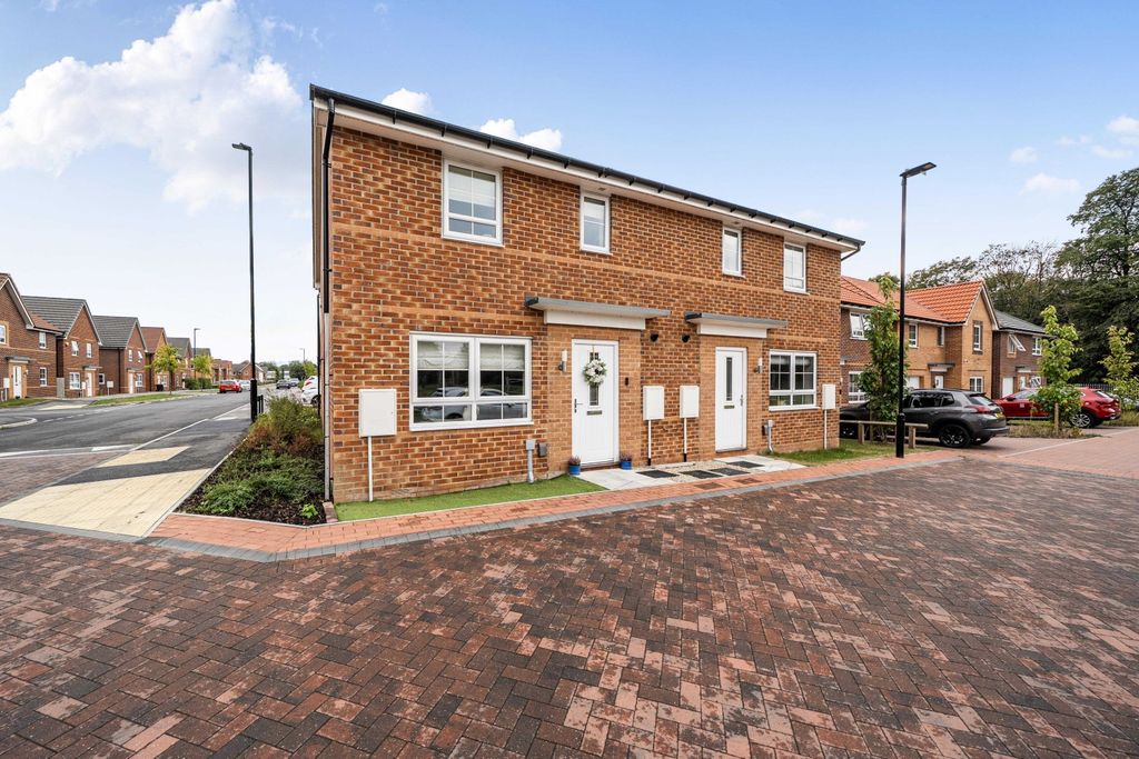 Property photo 2 of 23 1-6A91Df37E6420-1513190-1-6A91A40Be80Dd-1