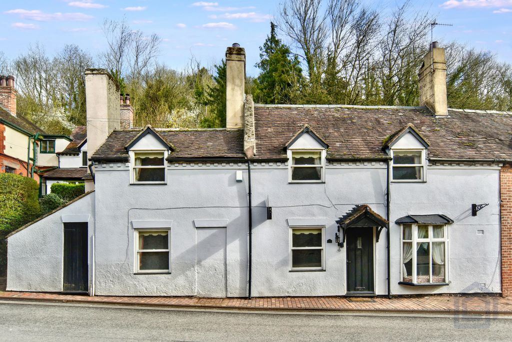 Property photo 2 of 23