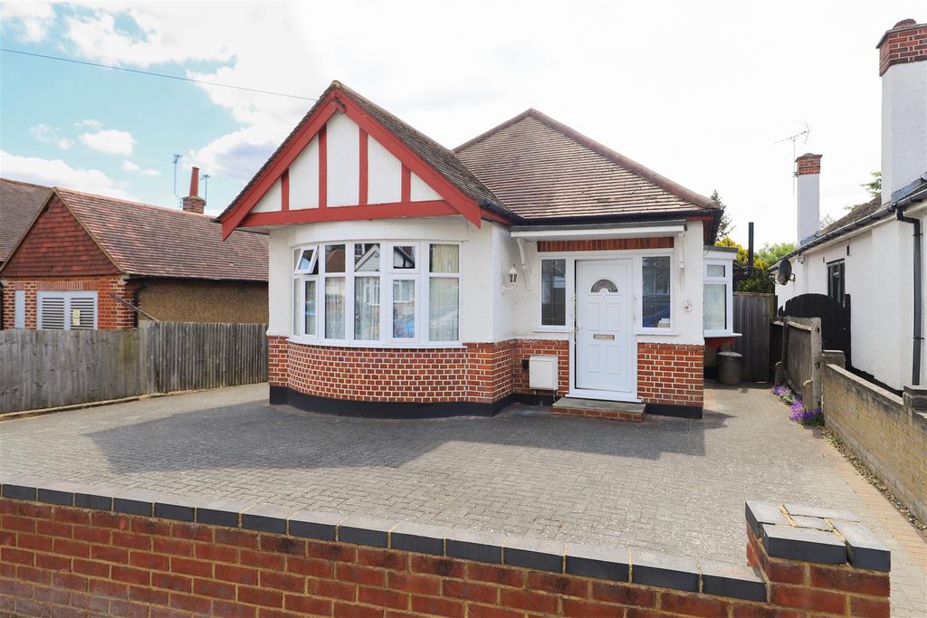 Property photo 1 of 12