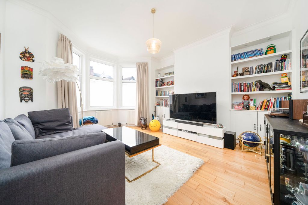 Property photo 1 of 19