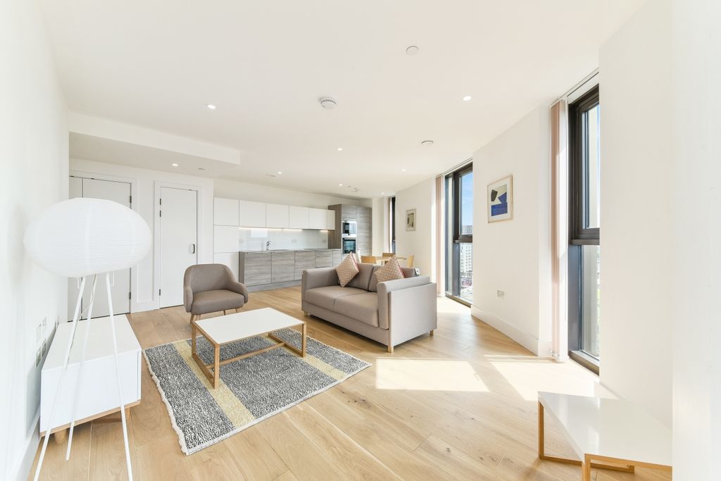 Property photo 1 of 10 Dining Area - Fiftys