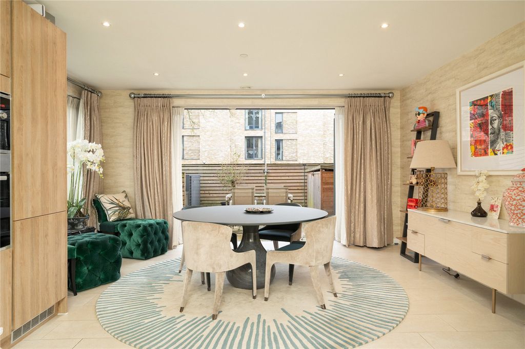 Property photo 2 of 15 Picture No. 01