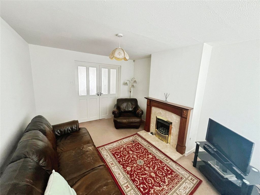 Property photo 2 of 19 Picture No. 02