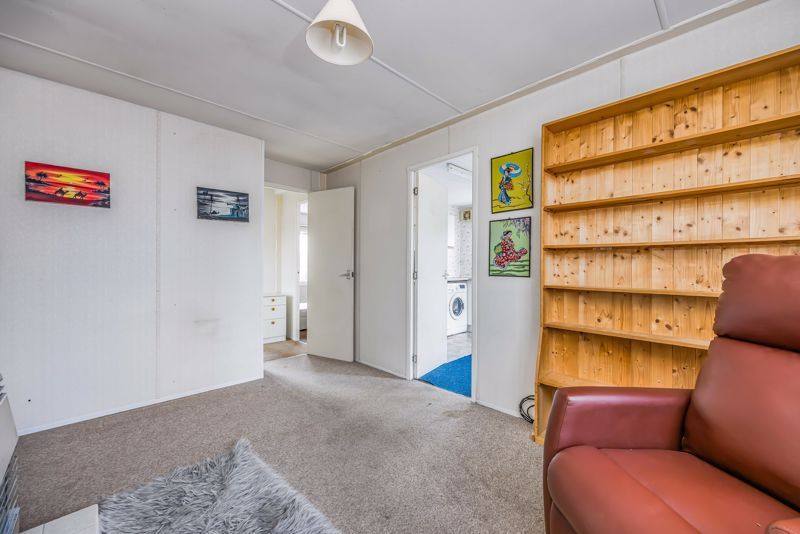Property photo 3 of 14 Photo 6
