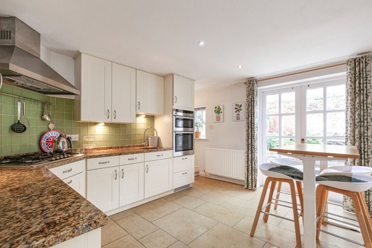 Property photo 2 of 10 307698