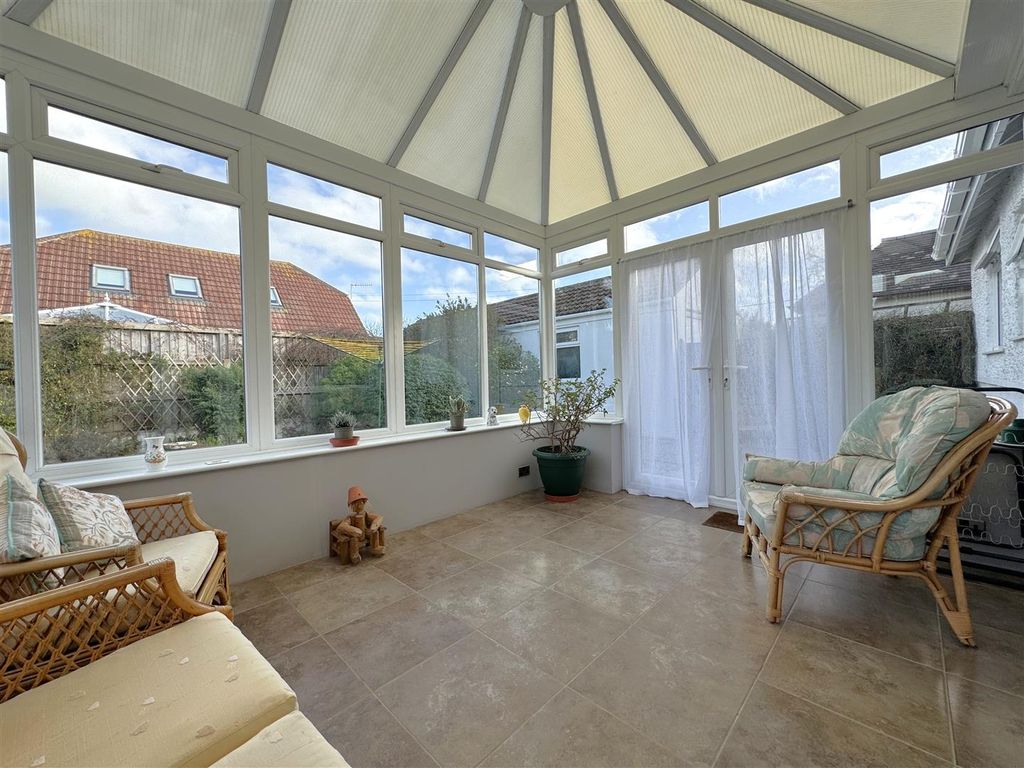 Property photo 3 of 28 9.Jpeg